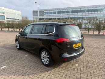 Vauxhall Zafira Tourer 1.4i Turbo SE MPV 5dr Petrol Auto Euro 6 (140 ps)