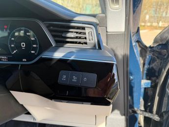 Audi e-tron 50 Technik SUV 5dr Electric Auto quattro 71.2kWh (313 ps)