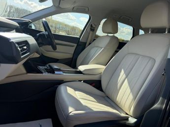 Audi e-tron 50 Technik SUV 5dr Electric Auto quattro 71.2kWh (313 ps)