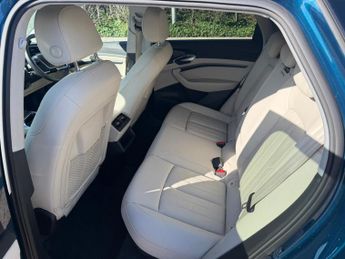 Audi e-tron 50 Technik SUV 5dr Electric Auto quattro 71.2kWh (313 ps)
