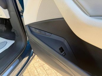 Audi e-tron 50 Technik SUV 5dr Electric Auto quattro 71.2kWh (313 ps)