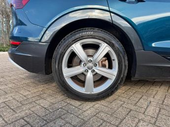 Audi e-tron 50 Technik SUV 5dr Electric Auto quattro 71.2kWh (313 ps)