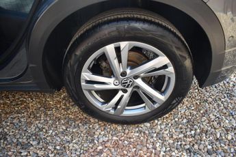 Volkswagen T-Roc 1.5 TSI R-Line DSG Euro 6 (s/s) 5dr