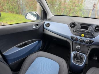 Hyundai i10 1.0 Premium Hatchback 5dr Petrol Manual Euro 5 (66 ps)