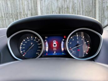 Maserati Ghibli 3.0 V6 S Saloon 4dr Petrol ZF Euro 5 (410 ps)