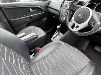 Kia Venga 1.6 3 MPV 5dr Petrol Auto Euro 5 (Sat Nav) (123 bhp)