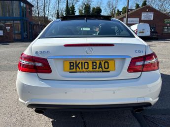 Mercedes-Benz E Class 3.0 E350 CDI V6 BlueEfficiency Sport Coupe 2dr Diesel G-Tronic E