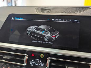 BMW 3 Series 2.0 330e 12kWh M Sport Saloon 4dr Petrol Plug-in Hybrid Auto Eur