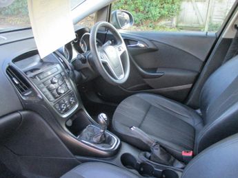 Vauxhall Astra 1.4 16v Active Hatchback 5dr Petrol Manual Euro 5 (100 ps)