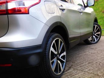 Nissan Qashqai 1.6 dCi Tekna XTRON 2WD Euro 6 (s/s) 5dr