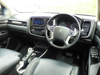 Mitsubishi Outlander 2.0h 12kWh GX4h CVT 4WD Euro 6 (s/s) 5dr