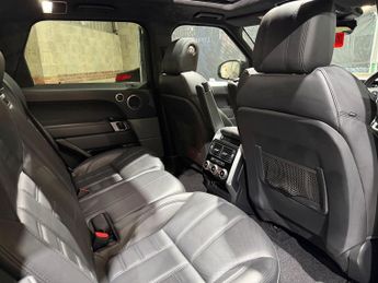 Land Rover Range Rover Sport 3.0 SD V6 Autobiography Dynamic SUV 5dr Diesel Auto 4WD Euro 6 (