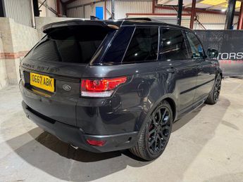 Land Rover Range Rover Sport 3.0 SD V6 Autobiography Dynamic SUV 5dr Diesel Auto 4WD Euro 6 (