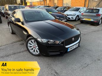 Jaguar XE 2.0d Prestige Saloon 4dr Diesel Manual Euro 6 (s/s) (163 ps)