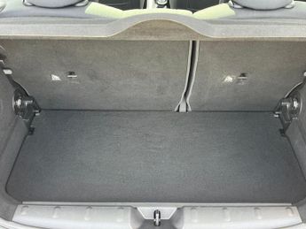 Mini Hatch 1.5 Cooper Hatchback 3dr Petrol Auto Euro 6 (s/s) (136 ps)