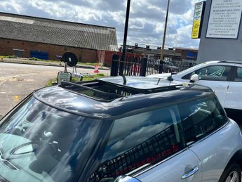 Mini Hatch 1.5 Cooper Hatchback 3dr Petrol Auto Euro 6 (s/s) (136 ps)