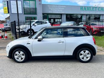 Mini Hatch 1.5 Cooper Hatchback 3dr Petrol Auto Euro 6 (s/s) (136 ps)