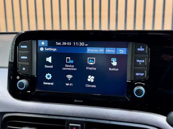 Hyundai i10 1.0 Premium Hatchback 5dr Petrol Auto - ONLY 37000 MILES - AUTOM