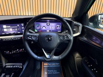 Vauxhall Mokka 50kWh Ultimate SUV 5dr Electric Auto (136 ps) - ONLY 8000 MILES 