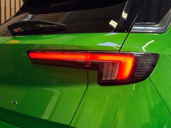 Vauxhall Mokka 50kWh Ultimate SUV 5dr Electric Auto (136 ps) - ONLY 8000 MILES 