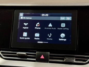 Kia Niro 1.6 GDi 2 SUV 5dr Petrol Hybrid DCT - AUTOMATIC - ONE OWNER -