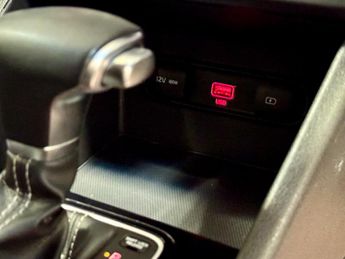 Kia Niro 1.6 GDi 2 SUV 5dr Petrol Hybrid DCT - AUTOMATIC - ONE OWNER -