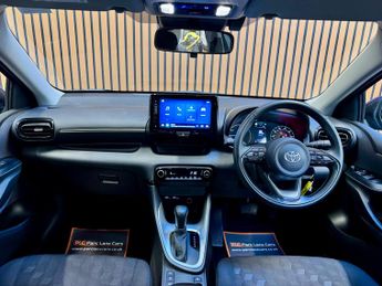 Toyota Yaris 1.5 VVT-h Icon Hatchback 5dr Petrol Hybrid E-CVT -AUTOMATIC - 60