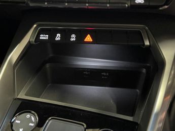 Audi A3 1.5 TFSI 35 S line Sportback 5dr Petrol S Tronic - ONLY 20000 MI