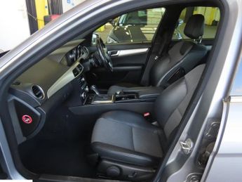 Mercedes-Benz C Class 2.1 C220 CDI BlueEfficiency Sport Edition 125 Saloon 4dr Diesel 