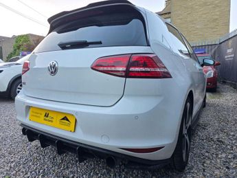 Volkswagen Golf 2.0 TSI BlueMotion Tech GTI Launch DSG Euro 6 (s/s) 3dr