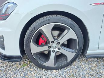 Volkswagen Golf 2.0 TSI BlueMotion Tech GTI Launch DSG Euro 6 (s/s) 3dr