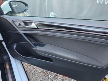 Volkswagen Golf 2.0 TSI BlueMotion Tech GTI Launch DSG Euro 6 (s/s) 3dr