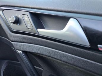 Volkswagen Golf 2.0 TSI BlueMotion Tech GTI Launch DSG Euro 6 (s/s) 3dr