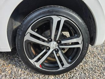 Peugeot 208 1.2 PureTech GT Line EAT Euro 6 (s/s) 5dr