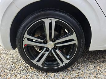 Peugeot 208 1.2 PureTech GT Line EAT Euro 6 (s/s) 5dr