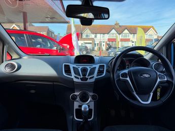 Ford Fiesta 1.6 Titanium Hatchback 5dr Petrol Manual (139 g/km, 118 bhp)