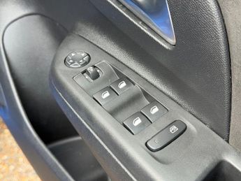 Vauxhall Corsa 1.2 Turbo Ultimate Hatchback 5dr Petrol Auto Euro 6 (s/s) (130 p