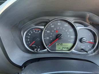 Toyota Yaris Design 1.33 Dual VVT-i Hatchback 5 Dr (6) Petrol Euro 6 (99 ps)