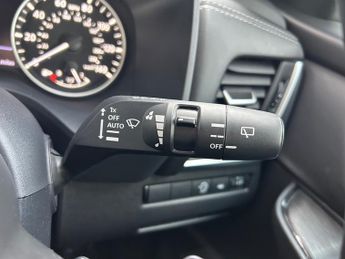 Nissan Qashqai 1.3 DIG-T MHEV Acenta Premium SUV Petrol Hybrid XTRON Euro 6 (s/