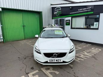 Volvo V40 2.0 D2 Momentum Nav Plus Hatchback 5dr Diesel Manual Euro 6 (s/s