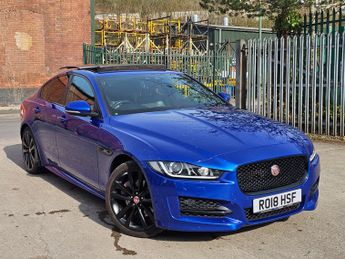 Jaguar XE 2.0d R-Sport Saloon 4dr Diesel Auto AWD Euro 6 (s/s) (180 ps)