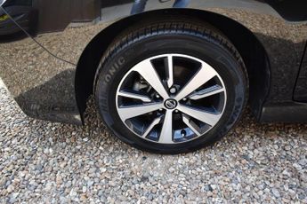 Nissan LEAF 40kWh Acenta Auto 5dr