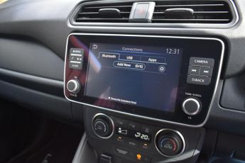 Nissan LEAF 40kWh Acenta Auto 5dr