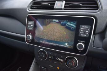 Nissan LEAF 40kWh Acenta Auto 5dr