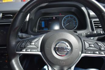 Nissan LEAF 40kWh Acenta Auto 5dr