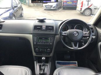 Skoda Yeti 2.0 TDI Elegance Outdoor 5dr Diesel DSG 4WD Euro 5 (140 ps)