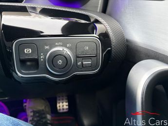 Mercedes-Benz A Class 1.5 A180d AMG Line (Premium 2) Hatchback 5dr Diesel 7G-DCT Euro 