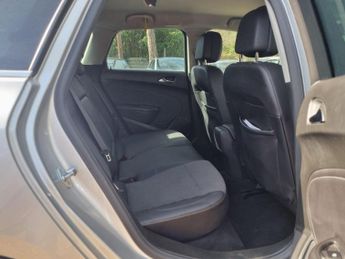 Vauxhall Astra 1.6 16V SE Sports Tourer Auto Euro 5 5dr