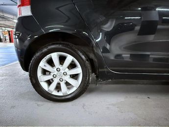 Toyota Yaris 1.33 Dual VVT-i T Spirit Hatchback 5dr Petrol MultiMode Euro 5 (