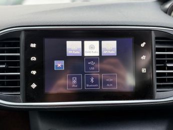 Peugeot 308 1.2 PureTech Allure Hatchback 5dr Petrol EAT Euro 6 (s/s) (130 p